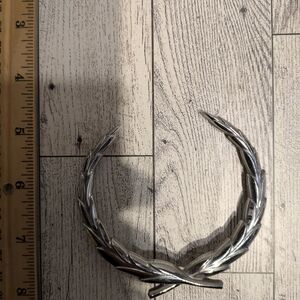 Cadillac Elegant Silver Wreath Emblem